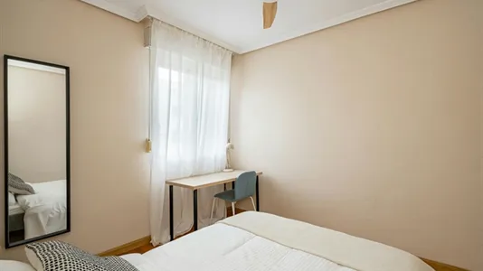 Rooms in Madrid Hortaleza - photo 5