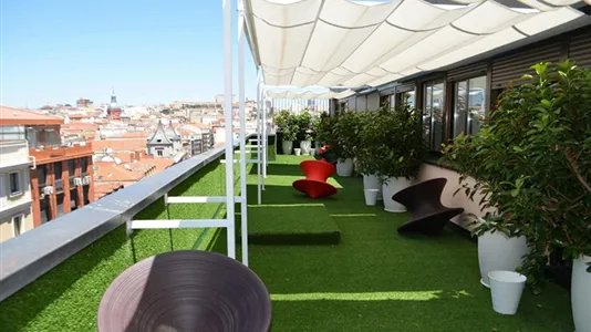 Rooms in Madrid Chamberí - photo 8