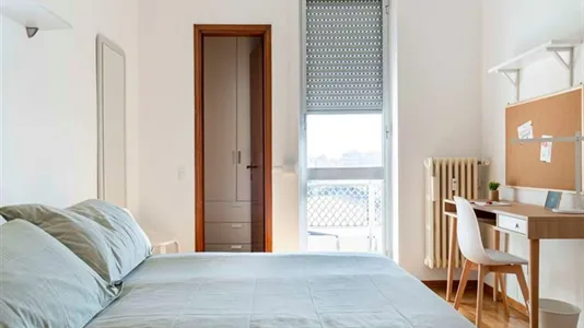 Rooms in Milano Zona 2 - Stazione Centrale, Gorla, Turro, Greco, Crescenzago - photo 1