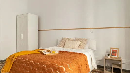 Rooms in Barcelona Ciutat Vella - photo 6