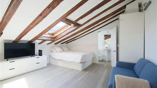 Apartments in Madrid Centro - photo 7