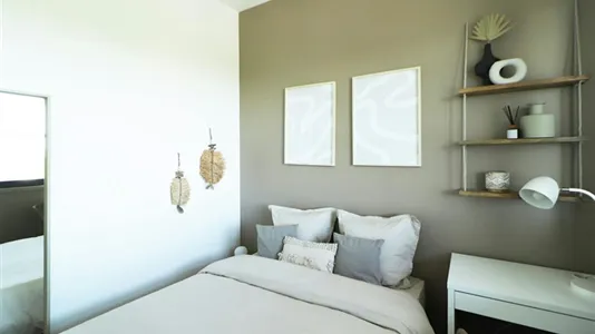 Rooms in Paris 19ème arrondissement - photo 2