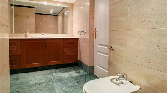 Rooms in Madrid Chamberí - photo 6