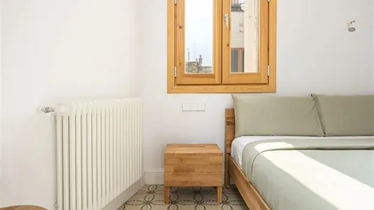 Rooms in Barcelona Eixample - photo 2