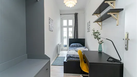 Rooms in Location is not specified - photo 1