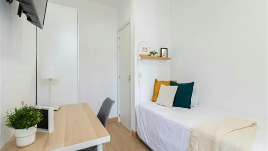 Rooms in Madrid Centro - photo 4