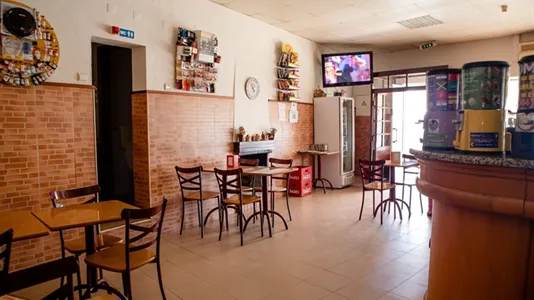 Houses in Azambuja - photo 4