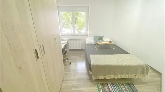 Rooms in Madrid Ciudad Lineal - photo 1