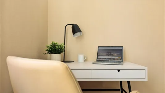 Rooms in Barcelona Eixample - photo 8