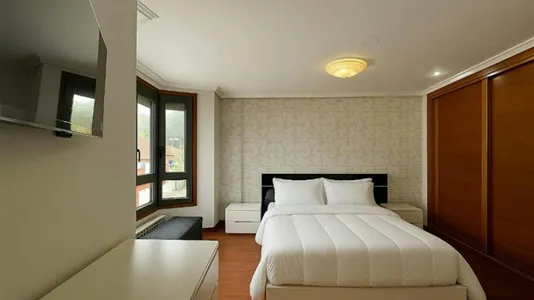 Houses in Vigo - photo 5