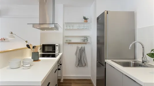 Apartments in Barcelona Ciutat Vella - photo 9