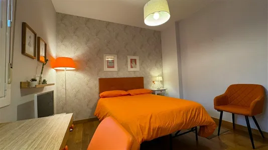 Rooms in Bilbao - photo 4