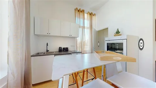 Apartments in Lyon - photo 5