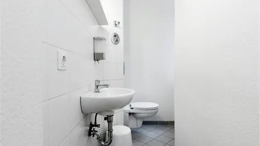 Rooms in Berlin Charlottenburg-Wilmersdorf - photo 9