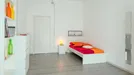Room for rent, Turin, Piemonte, &lt;span class=&quot;blurred street&quot; onclick=&quot;ProcessAdRequest(7735881)&quot;&gt;&lt;span class=&quot;hint&quot;&gt;See streetname&lt;/span&gt;[xxxxxxxxxxxxx]&lt;/span&gt;