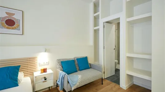 Apartments in Barcelona Ciutat Vella - photo 6