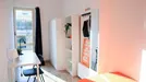 Room for rent, Cagliari, Sardegna, &lt;span class=&quot;blurred street&quot; onclick=&quot;ProcessAdRequest(7735037)&quot;&gt;&lt;span class=&quot;hint&quot;&gt;See streetname&lt;/span&gt;[xxxxxxxxxxxxx]&lt;/span&gt;