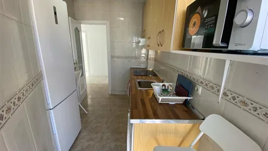 Rooms in Adaro - photo 10