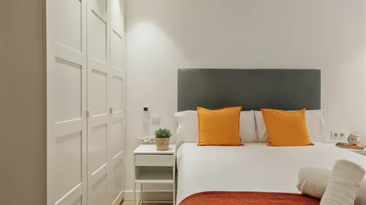 Rooms in Barcelona Eixample - photo 4