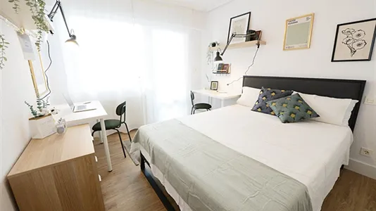 Rooms in Bilbao - photo 5