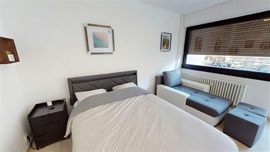 Rooms in Saint-Julien-en-Genevois - photo 4