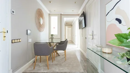 Rooms in Barcelona Ciutat Vella - photo 6