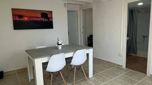 Rooms in Barcelona Ciutat Vella - photo 5