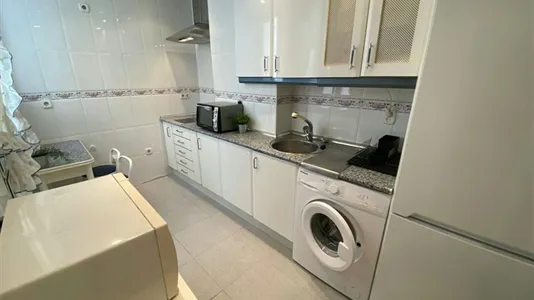 Rooms in Madrid Retiro - photo 10