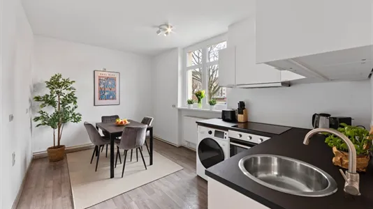 Apartments in Location is not specified - photo 10