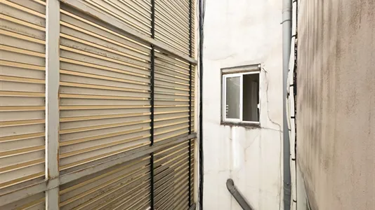 Rooms in Barcelona Ciutat Vella - photo 4