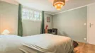 Room for rent, L'Haÿ-les-Roses, Île-de-France, &lt;span class=&quot;blurred street&quot; onclick=&quot;ProcessAdRequest(12803090)&quot;&gt;&lt;span class=&quot;hint&quot;&gt;See streetname&lt;/span&gt;[xxxxxxxxxxxxx]&lt;/span&gt;