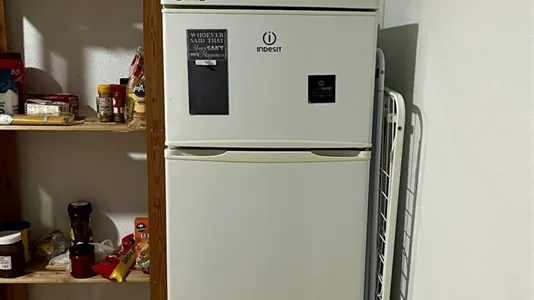 Rooms in Barcelona Ciutat Vella - photo 9