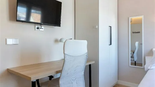 Rooms in Valencia Algirós - photo 7