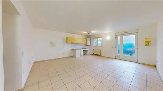 Apartments in Saint-Étienne - photo 5