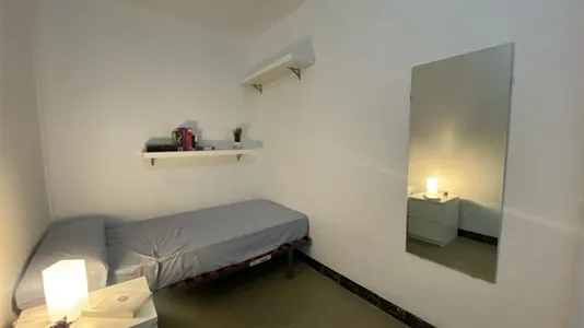 Rooms in Sabadell - photo 8