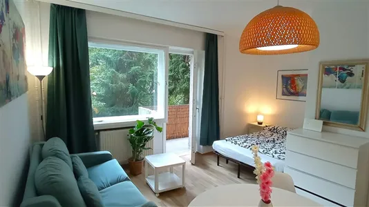 Apartments in Berlin Charlottenburg-Wilmersdorf - photo 1