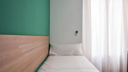 Rooms in Madrid Centro - photo 5