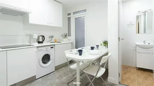 Rooms in Madrid Chamartín - photo 7