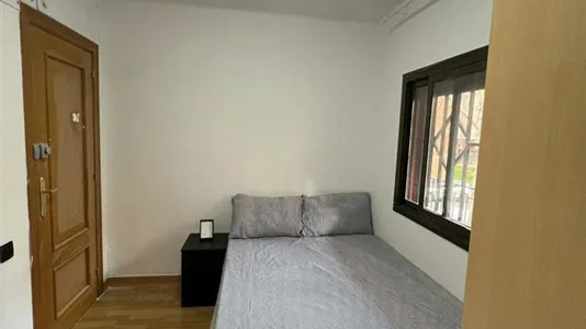 Rooms in Barcelona Sant Martí - photo 3