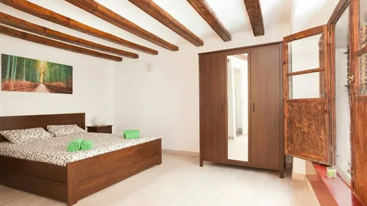 Apartments in Barcelona Ciutat Vella - photo 5