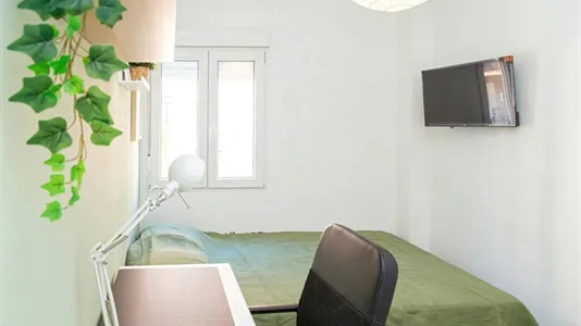 Rooms in Zaragoza - photo 4
