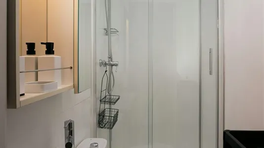 Rooms in Barcelona Eixample - photo 4