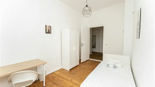 Rooms in Berlin Friedrichshain-Kreuzberg - photo 4
