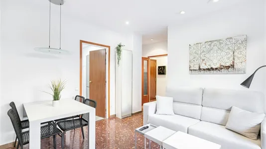 Apartments in Barcelona Eixample - photo 3