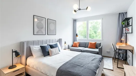 Rooms in Berlin Charlottenburg-Wilmersdorf - photo 1