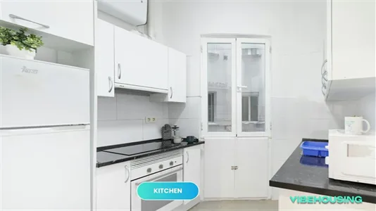 Rooms in Madrid Retiro - photo 8
