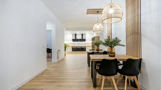 Rooms in Barcelona Eixample - photo 9