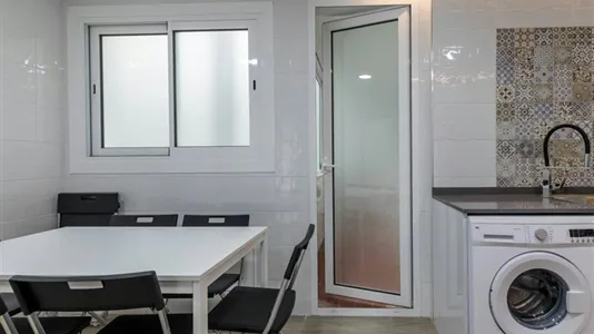 Rooms in Valencia Ciutat Vella - photo 9