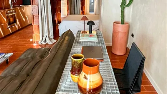 Apartments in Barcelona Ciutat Vella - photo 7