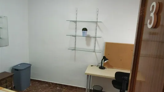 Rooms in Granada - photo 4